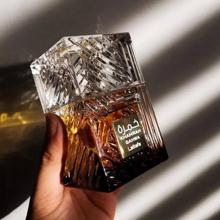 عطر الخمرة الإمراتي